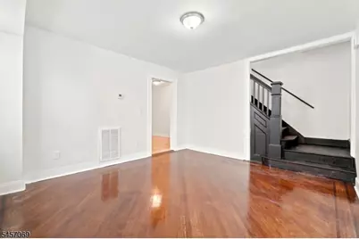 299 Smith St, Newark, NJ 07106 - Photo 14