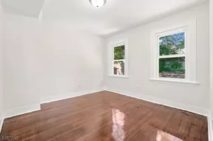 299 Smith St, Newark, NJ 07106 - Photo 22