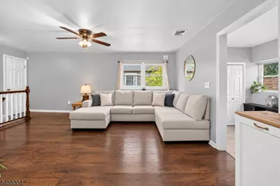 51 Roosevelt Trl, Hopatcong, NJ 07843 - Photo 10
