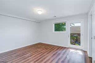 148 Oakwood Ave, Cliffside Park, NJ 07010 - Photo 6