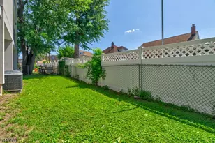 148 Oakwood Ave, Cliffside Park, NJ 07010 - Photo 20