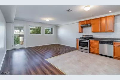 148 Oakwood Ave, Cliffside Park, NJ 07010 - Photo 2