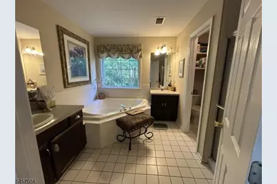 85 Arrowgate Dr, Randolph Township, NJ 07869 - Photo 6