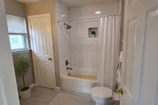 910 Reed Ct, Raritan Township, NJ 08822 - Photo 16