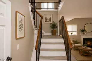 910 Reed Ct, Raritan Township, NJ 08822 - Photo 2