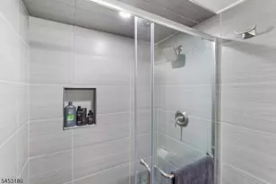 130 Vreeland Ave, Bloomingdale, NJ 07403 - Photo 18