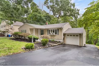 130 Vreeland Ave, Bloomingdale, NJ 07403 - Photo 2