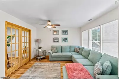 5C New Bedford Rd, West Milford, NJ 07480 - Photo 16