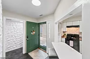 5 C New Bedford Rd, West Milford, NJ 07480 - Photo 4