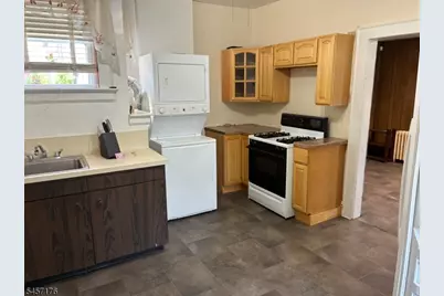 46 Lake St, Belleville, NJ 07109 - Photo 8