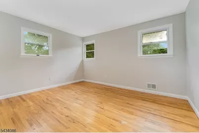 10 Lynnfield Ter, Lopatcong Township, NJ 08865 - Photo 28