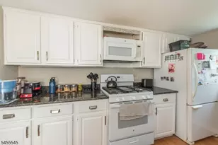 39 Midland Ave, Montclair, NJ 07042 - Photo 6