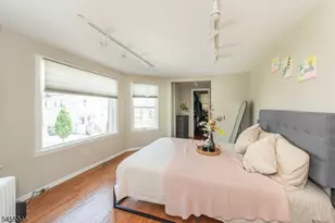 39 Midland Ave, Montclair, NJ 07042 - Photo 12