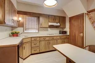320 E 1st Ave, Roselle, NJ 07203 - Photo 12