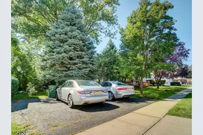 320 E 1st Ave, Roselle, NJ 07203 - Photo 28