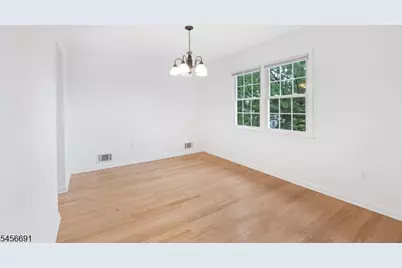 311 Temple Pl, Westfield, NJ 07090 - Photo 8