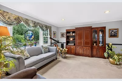 665 Fairfield Way, Union Township, NJ 07083 - Photo 10
