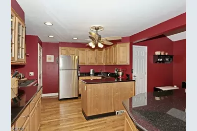 703 Marshall Place, Plainfield, NJ 07062 - Photo 6