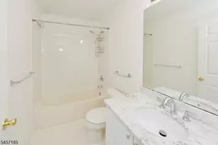 215 Stratford Dr, Nutley, NJ 07110 - Photo 8