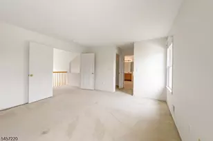 4 Hawthorn Dr, Roxbury Township, NJ 07876 - Photo 32