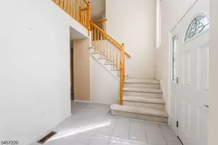 4 Hawthorn Dr, Roxbury Township, NJ 07876 - Photo 4