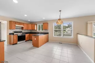4 Hawthorn Dr, Roxbury Township, NJ 07876 - Photo 16