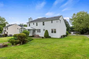 4 Hawthorn Dr, Roxbury Township, NJ 07876 - Photo 42