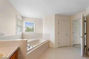 4 Hawthorn Dr, Roxbury Township, NJ 07876 - Photo 34