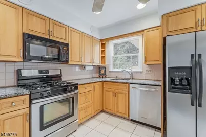 15 Oak Ln, Verona, NJ 07044 - Photo 16
