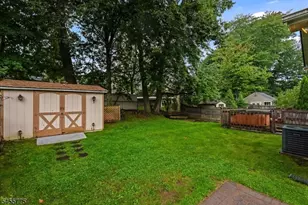 15 Oak Ln, Verona, NJ 07044 - Photo 36