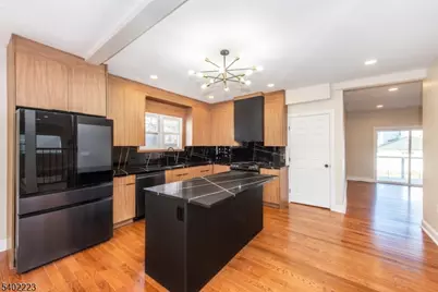50 Grand Ave, Ridgefield, NJ 07660 - Photo 14