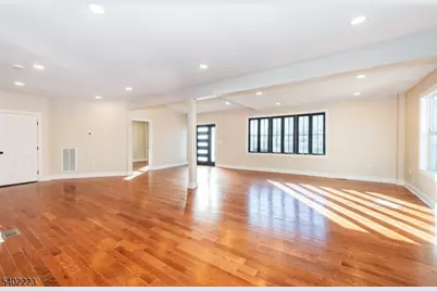 50 Grand Ave, Ridgefield, NJ 07660 - Photo 8