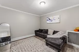 69 Oakland Terrace, Newark, NJ 07106 - Photo 6