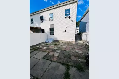 81 Jefferson St, Paterson, NJ 07522 - Photo 2