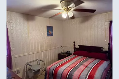 81 Chestnut Ave, Irvington, NJ 07111 - Photo 14