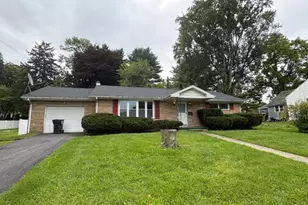 308 Park Ave, Lopatcong Township, NJ 08865 - Photo 1