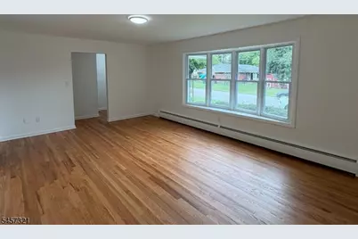 308 Park Ave, Lopatcong Township, NJ 08865 - Photo 4