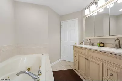 145 Levinberg Ln, Wayne, NJ 07470 - Photo 26