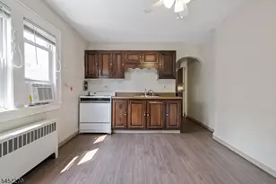 124 Weinmanns Blvd, Wayne, NJ 07470 - Photo 4