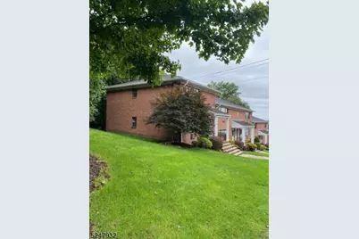 2 Colonial Dr #J, Little Falls Township, NJ 07424 - Photo 2