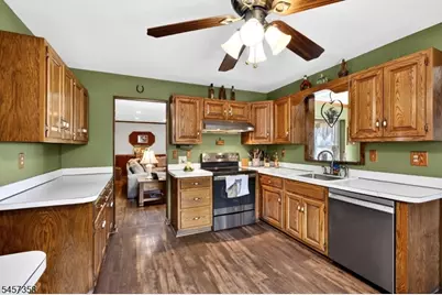 115 Fairview Dr, Branchburg Township, NJ 08853 - Photo 2