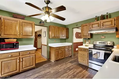 115 Fairview Dr, Branchburg Township, NJ 08853 - Photo 4