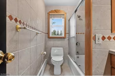 42 Hanover Pl, Wayne, NJ 07470 - Photo 18