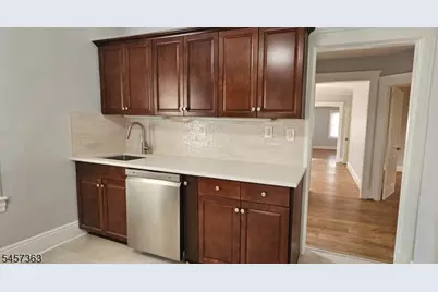 84 W Cherry St #2, Rahway, NJ 07065 - Photo 4