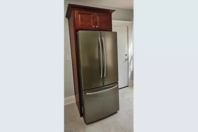 84 W Cherry St #2, Rahway, NJ 07065 - Photo 2