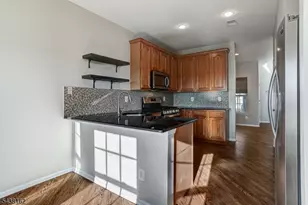 1039 Shadowlawn Dr, Green Brook Township, NJ 08812 - Photo 6