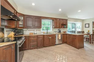 390 Ski Trail, Kinnelon, NJ 07405 - Photo 10