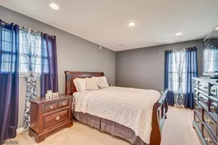 103 Timberhill Dr, Franklin Township, NJ 08823 - Photo 24