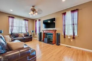 103 Timberhill Dr, Franklin Township, NJ 08823 - Photo 10