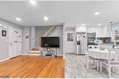 92 Anderson Ave, Totowa, NJ 07512 - Photo 10